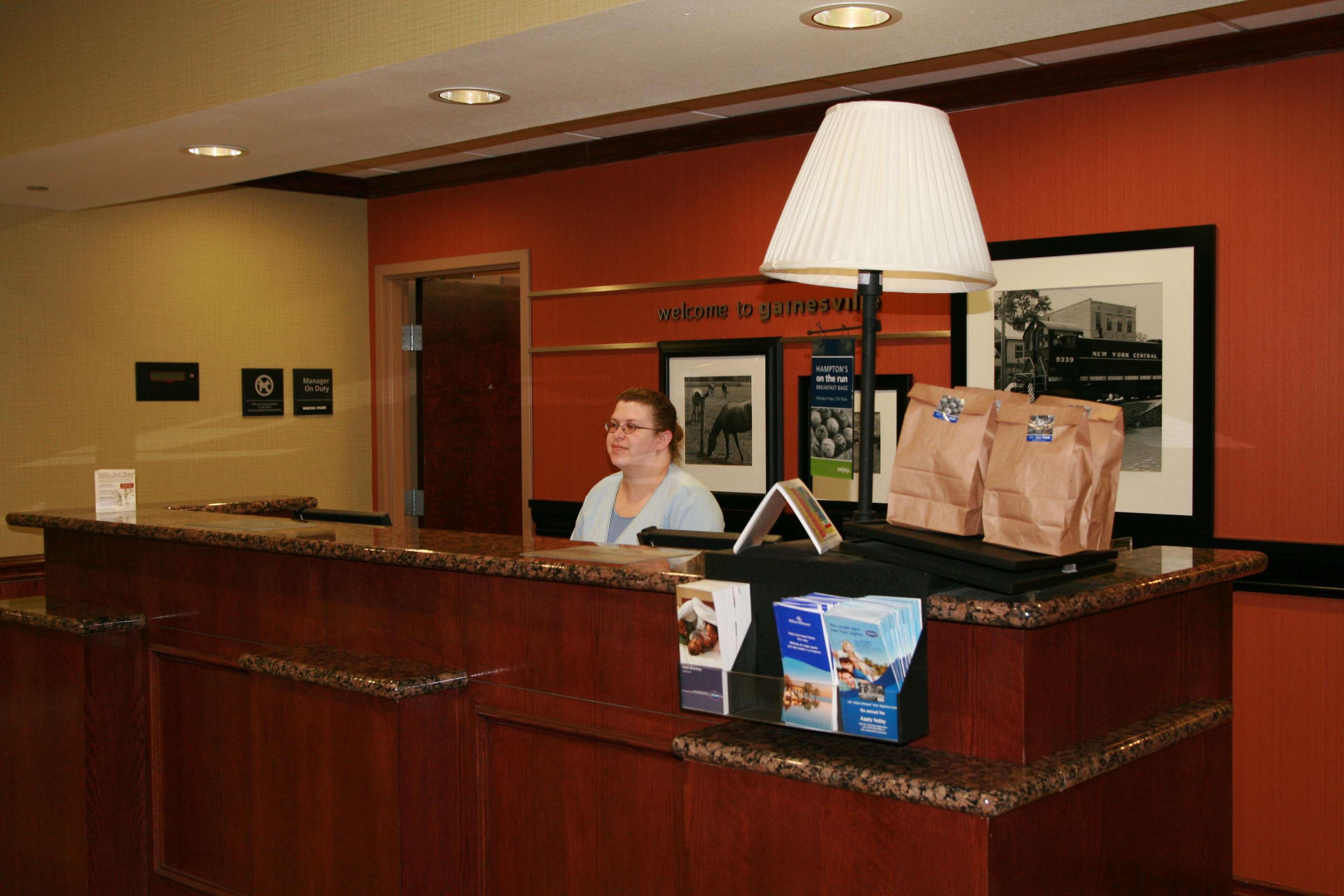 Hampton Inn & Suites Gainesville Eksteriør billede