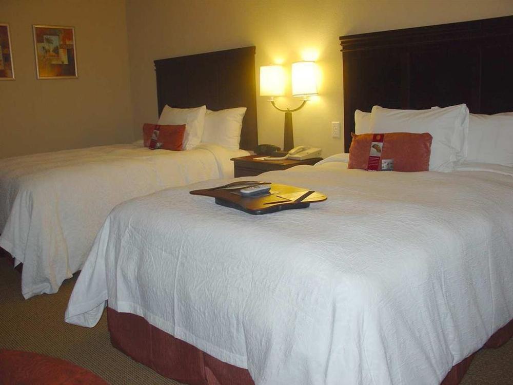 Hampton Inn & Suites Gainesville Værelse billede